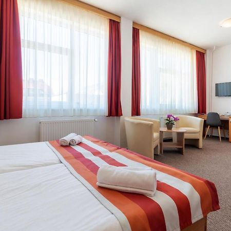 Fordan Hotel Πετς Εξωτερικό φωτογραφία