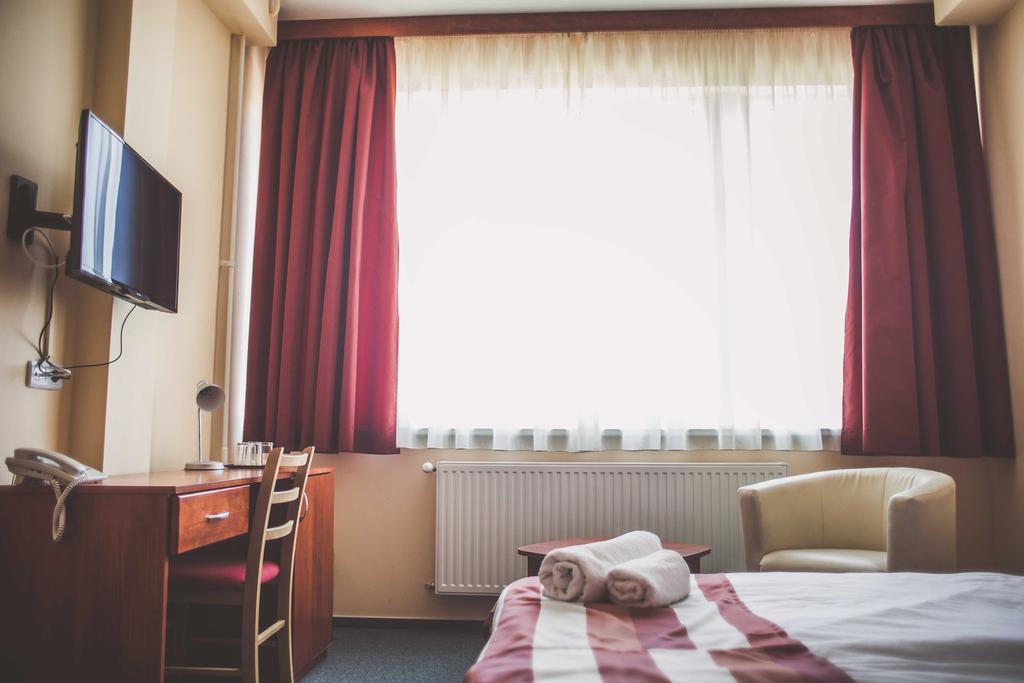 Fordan Hotel Πετς Εξωτερικό φωτογραφία